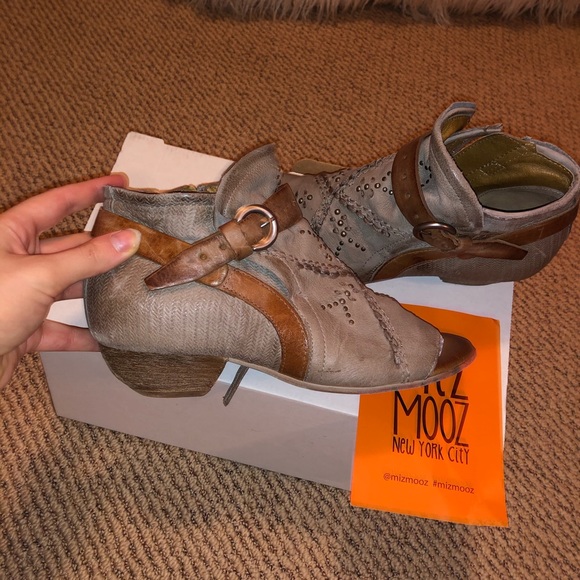 Miz mooz heel sandals - lightly worn - Picture 2 of 6